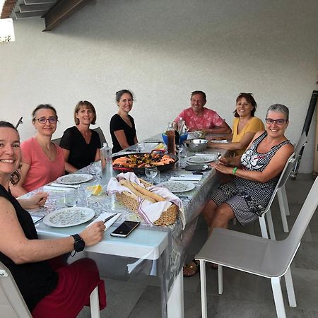 Aux Belles Vacances - Adults Only Caux-et-Sauzens Exterior foto