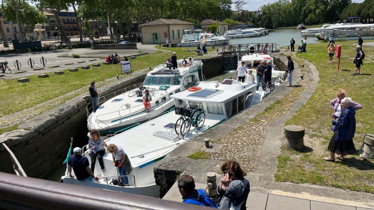 Aux Belles Vacances - Adults Only Caux-et-Sauzens Exterior foto